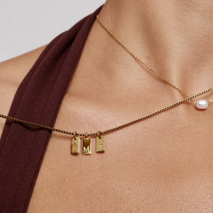 Collier à Initiale avec Pendentif Personnalisé